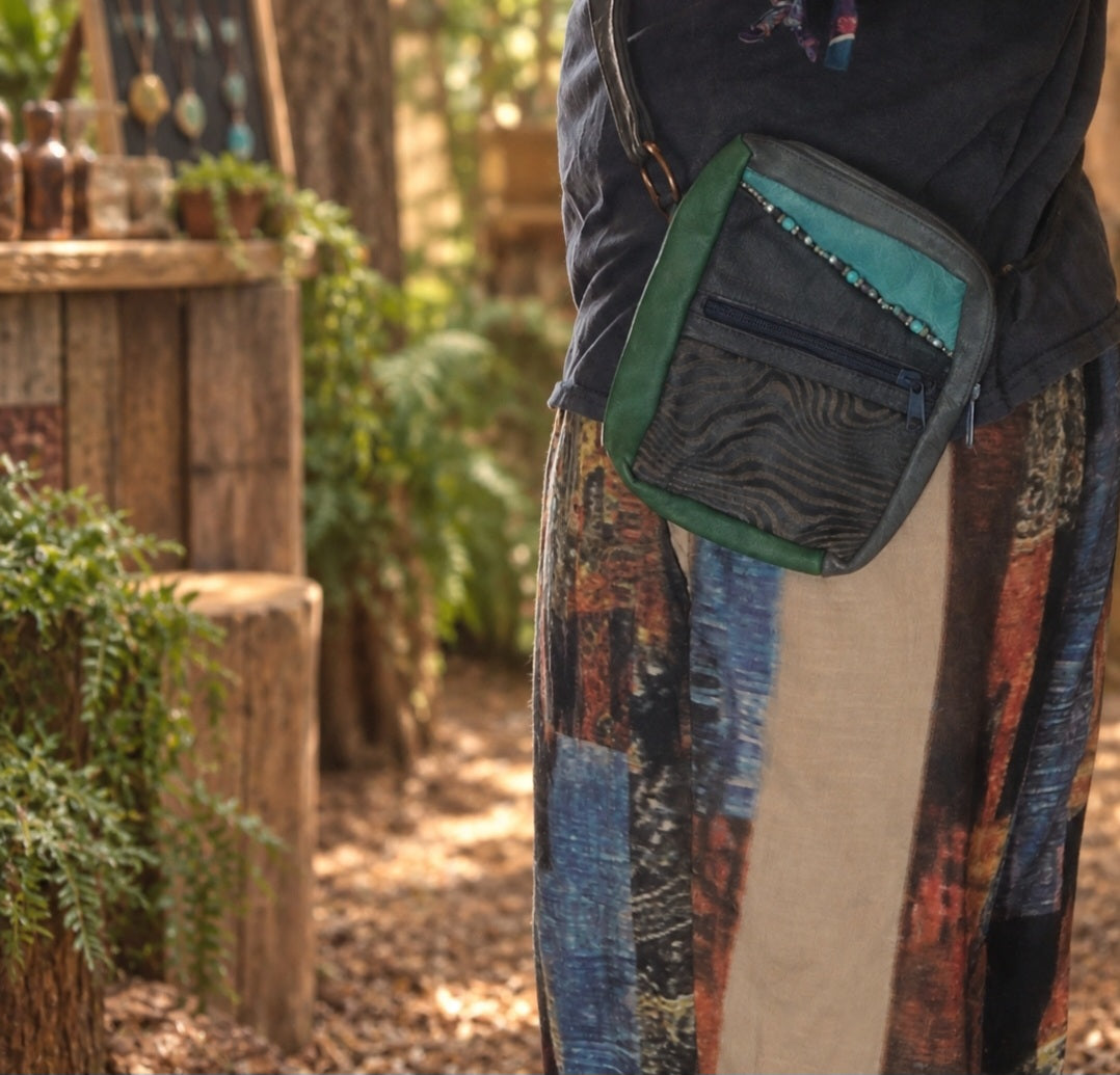 The Shore Treader Pouch